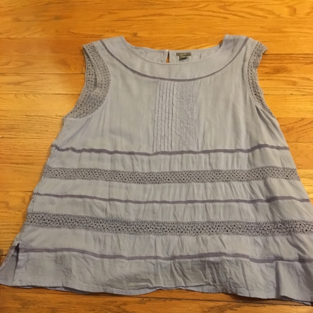 Flowy light tank top blouse